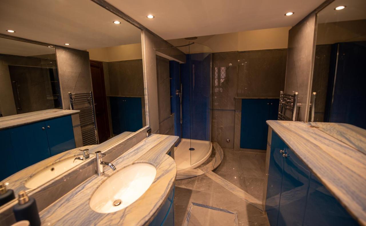 Anna Trevi 52 Luxury Appartamento Roma